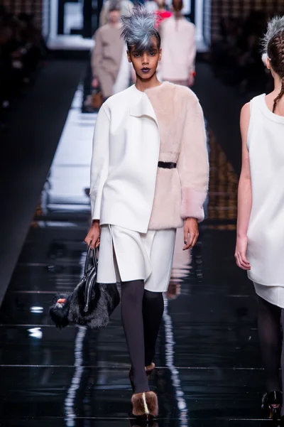 Look 22